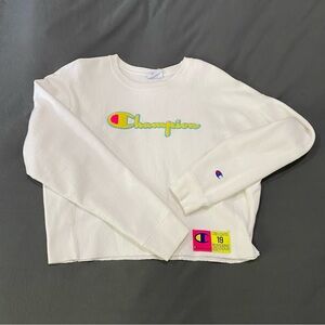 Champion • Long Sleeve Cropped Crewneck